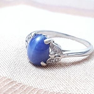 Diamond and star sapphire 14kt white gold ring